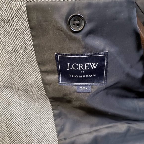 Slim-fit J. Crew Factory Thompson wool herringbone blazer, Men’s 38R - Picture 4 of 5